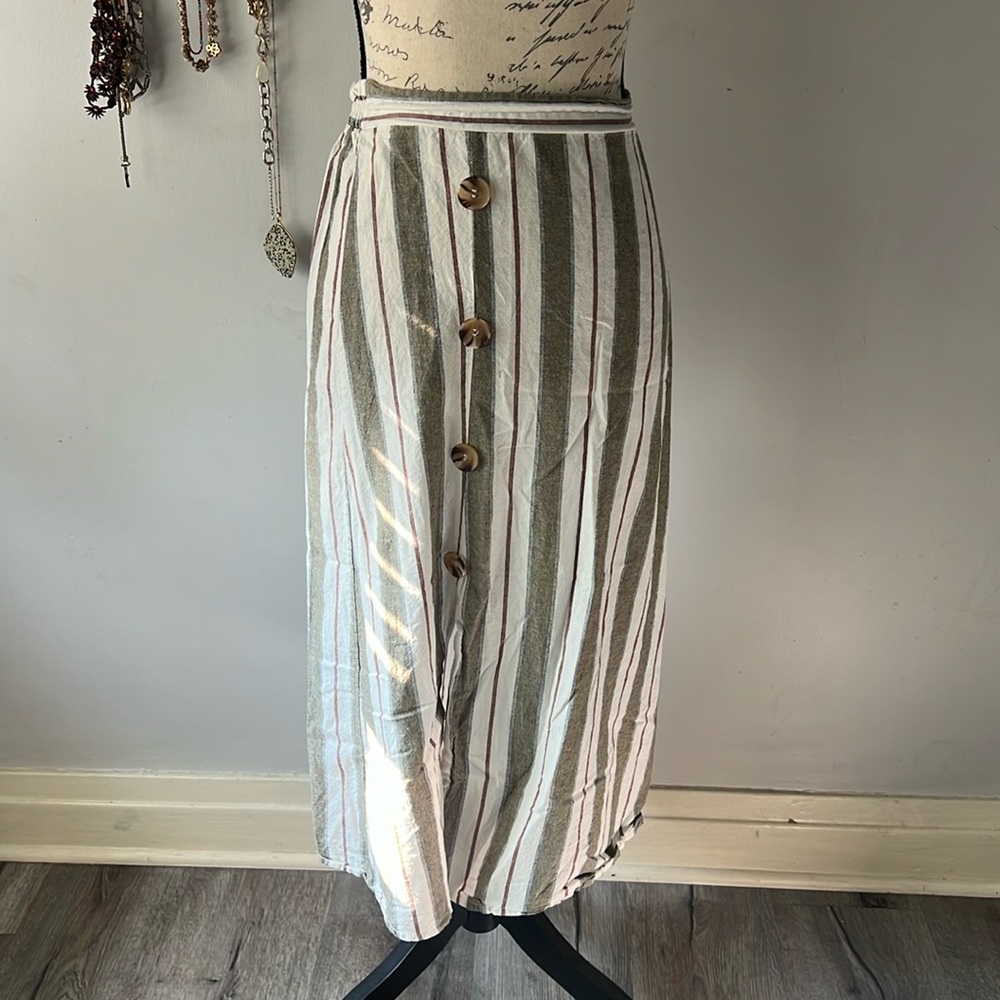 Casual striped midi skirt 🌷